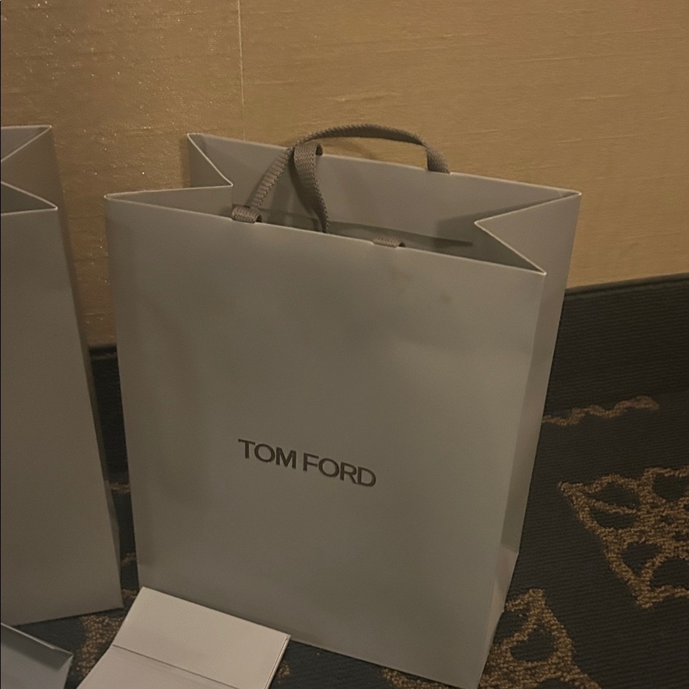 Tom Ford Silver Gift Set Collection - Picture 11 of 16